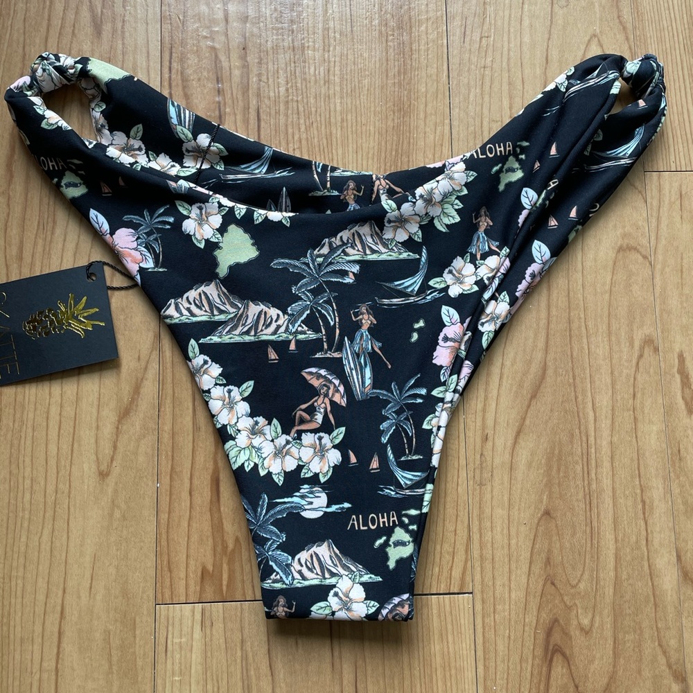 Skatie bottoms szL. Kona print. Suzanne style